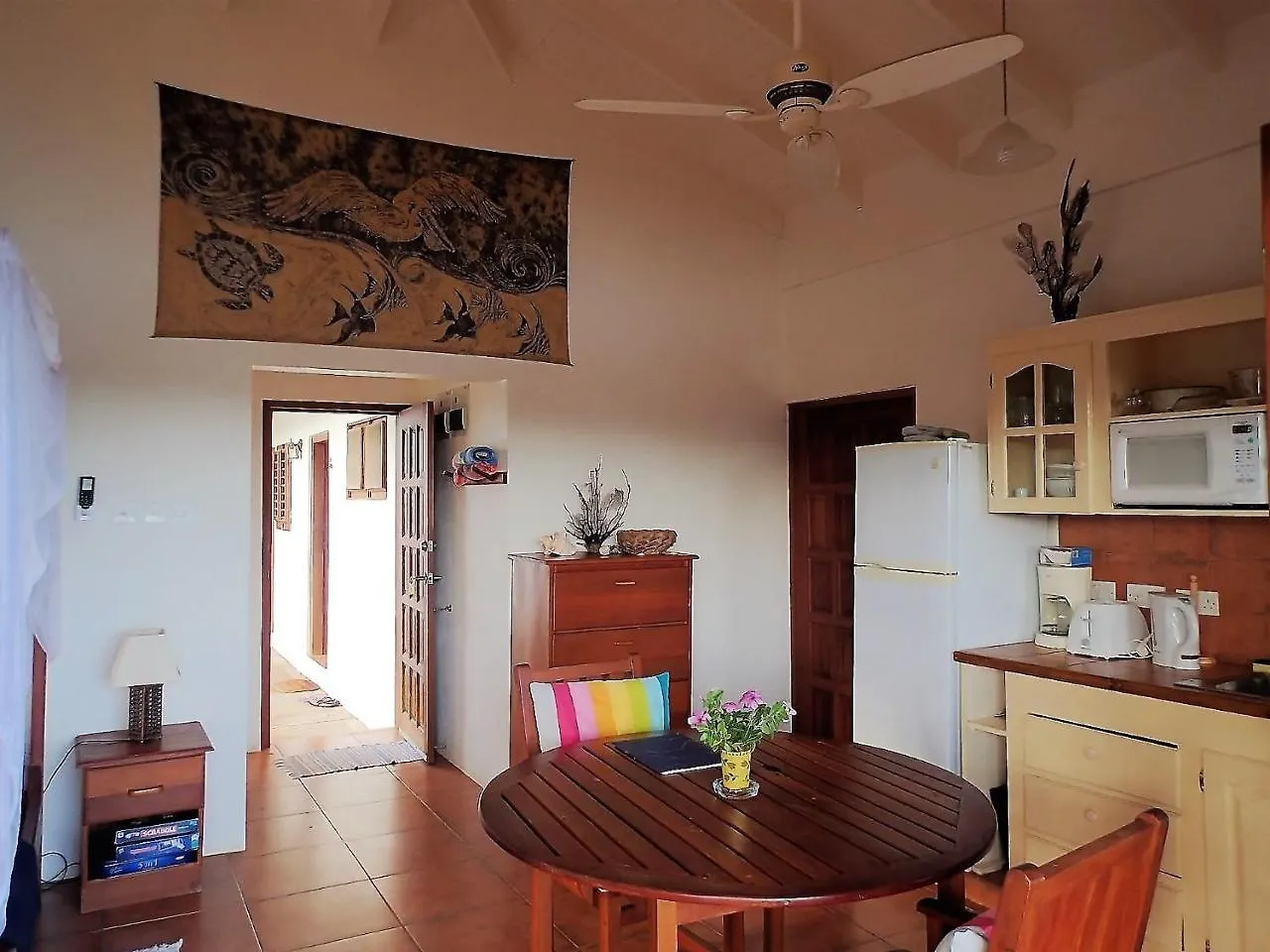 Two Bays Beach Villa, Apartment, And Studios Crochu 3*,